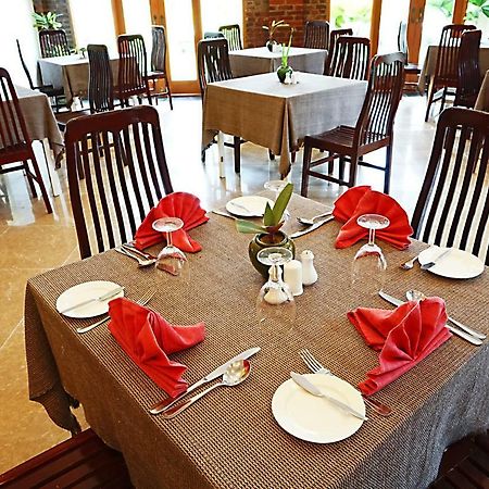Raza Gyo Hotel Bagan Ngoại thất bức ảnh