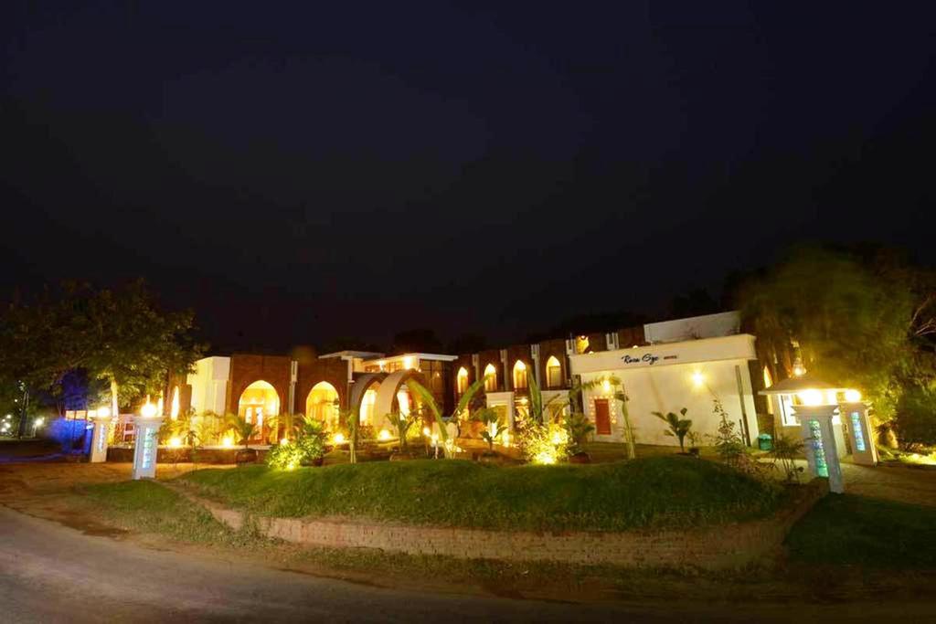 Raza Gyo Hotel Bagan Ngoại thất bức ảnh