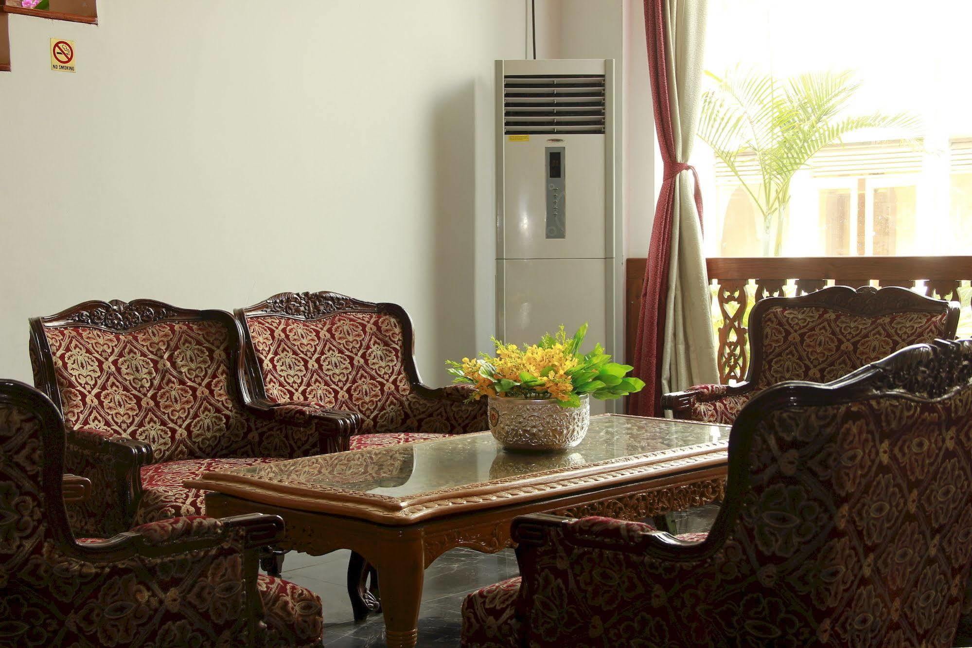 Raza Gyo Hotel Bagan Ngoại thất bức ảnh