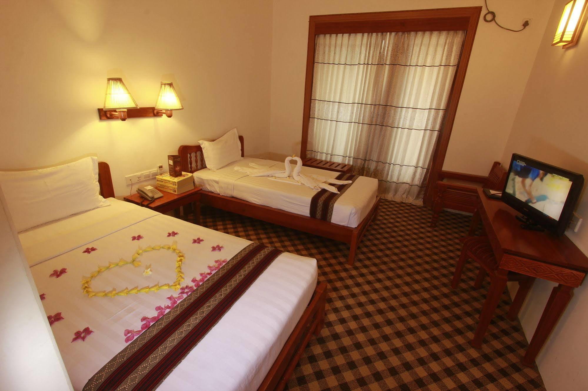 Raza Gyo Hotel Bagan Ngoại thất bức ảnh