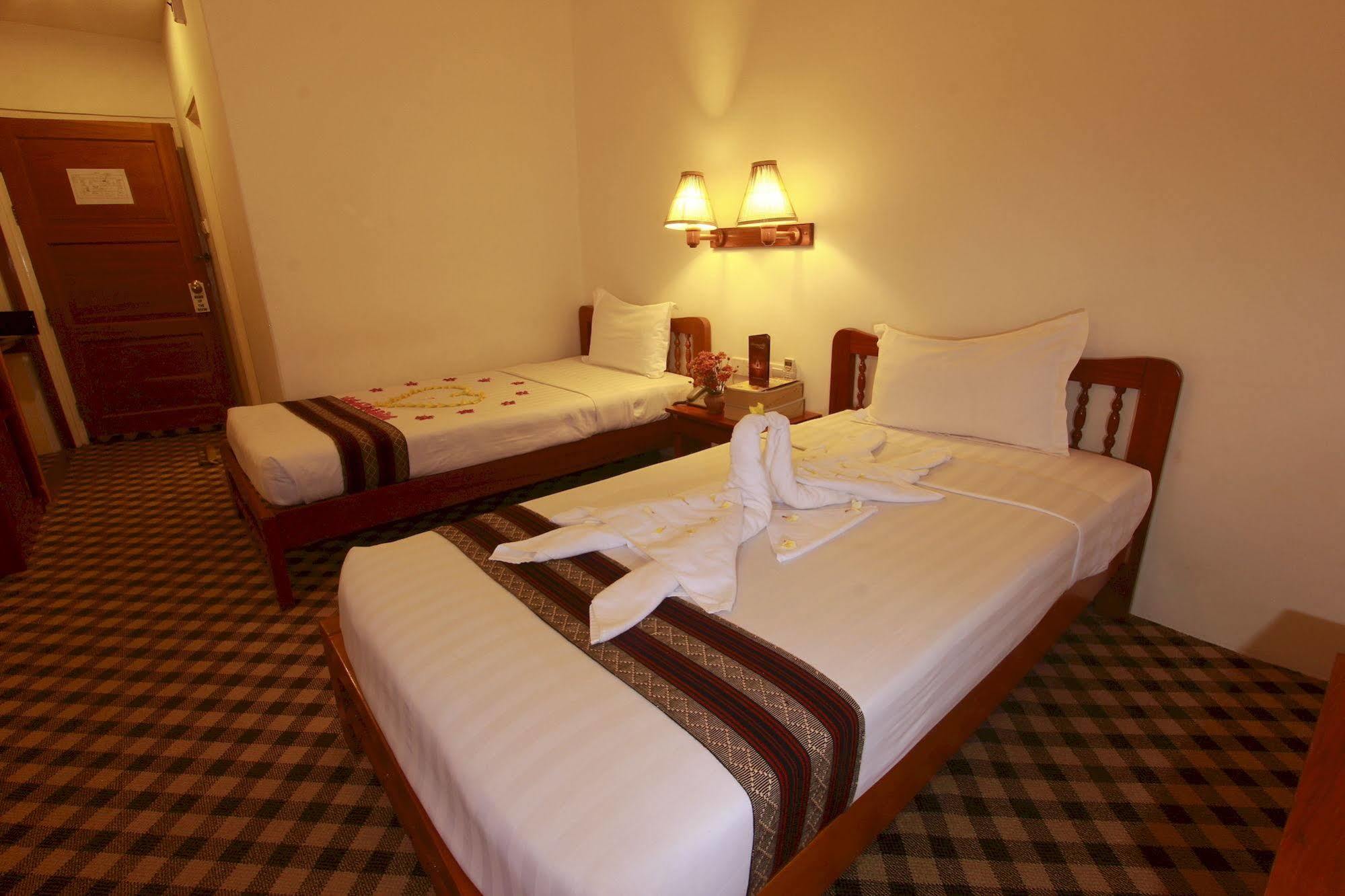 Raza Gyo Hotel Bagan Ngoại thất bức ảnh